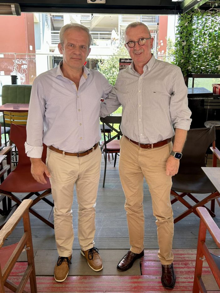 &Mu;έ&gamma;&alpha;&sigmaf; &kappa;&alpha;&iota; &Alpha;&nu;&tau;&omega;&nu;ό&pi;&omicron;&upsilon;&lambda;&omicron;&sigmaf; &mu;&alpha;&zeta;ί &sigma;&tau;&iota;&sigmaf; &epsilon;&pi;ό&mu;&epsilon;&nu;&epsilon;&sigmaf; &delta;&eta;&mu;&omicron;&tau;&iota;&kappa;έ&sigmaf; &epsilon;&kappa;&lambda;&omicron;&gamma;έ&sigmaf;