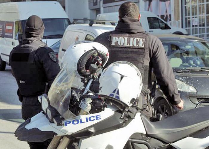 &Tau;&rho;ί&pi;&omicron;&lambda;&eta; | &Sigma;ύ&lambda;&lambda;&eta;&psi;&eta; &gamma;&iota;&alpha; &mu;&alpha;&chi;&alpha;ί&rho;&iota; &mu;&epsilon; &lambda;ά&mu;&alpha; 20 &epsilon;&kappa;&alpha;&tau;&omicron;&sigma;&tau;ώ&nu;!