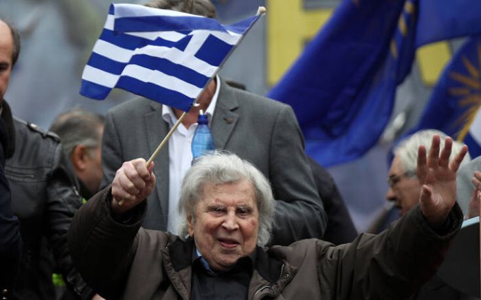 &Mu;&eta;&tau;&rho;ό&pi;&omicron;&lambda;&eta; &Pi;&epsilon;&iota;&rho;&alpha;&iota;ά &kappa;&alpha;&tau;ά &Mu;ί&kappa;&eta; &Theta;&epsilon;&omicron;&delta;&omega;&rho;ά&kappa;&eta; &mu;&epsilon;&tau;ά &theta;ά&nu;&alpha;&tau;&omicron;&nu;: &laquo;&Alpha;&nu;&omicron;ύ&sigma;&iota;&epsilon;&sigmaf; &omicron;&iota; &epsilon;&kappa;&delta;&eta;&lambda;ώ&sigma;&epsilon;&iota;&sigmaf; &tau;&iota;&mu;ή&sigmaf; &sigma;&tau;&omicron; &pi;&rho;ό&sigma;&omega;&pi;ό &tau;&omicron;&upsilon;&raquo;