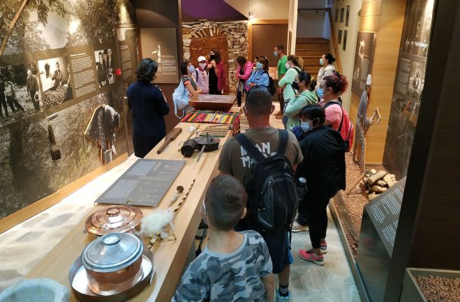 &Phi;&theta;&iota;&nu;&omicron;&pi;&omega;&rho;&iota;&nu;έ&sigmaf; &xi;&epsilon;&nu;&alpha;&gamma;ή&sigma;&epsilon;&iota;&sigmaf; &sigma;&tau;&omicron; &Kappa;έ&nu;&tau;&rho;&omicron; &Pi;&epsilon;&rho;&iota;&beta;&alpha;&lambda;&lambda;&omicron;&nu;&tau;&iota;&kappa;ή&sigmaf; &Epsilon;&nu;&eta;&mu;έ&rho;&omega;&sigma;&eta;&sigmaf; &Kappa;&alpha;&sigma;&tau;ά&nu;&iota;&tau;&sigma;&alpha;&sigmaf;