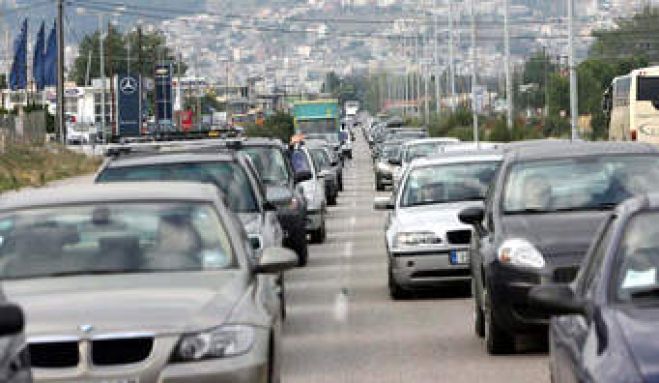 Τέλη κυκλοφορίας: Πότε ανεβαίνουν στο Taxis οι ... λυπητερές!
