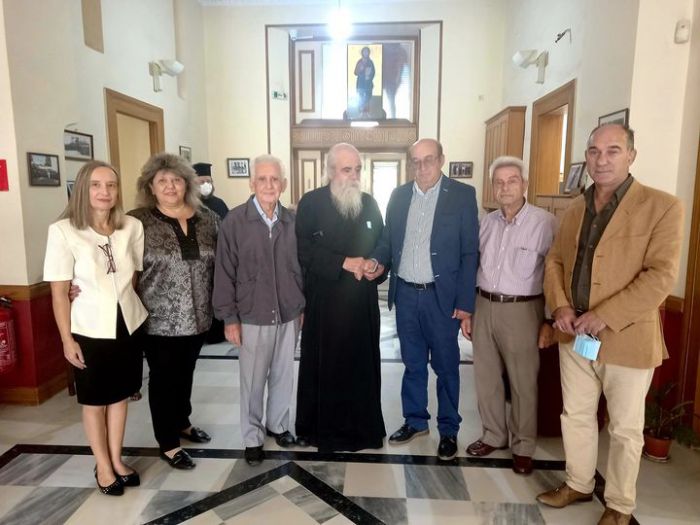 Οι Γορτύνιοι της Ηλείας στηρίζουν για Μητροπολίτη Ηλείας τον π. Αθανάσιο Μπαχό από την Κοντοβάζαινα!