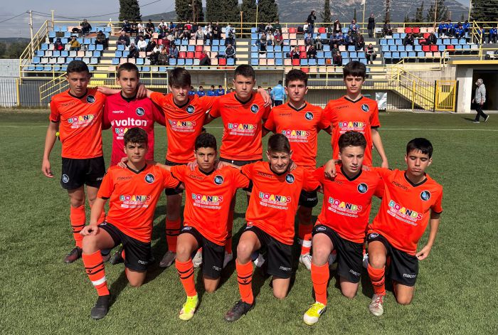 Ή&tau;&tau;&epsilon;&sigmaf; &gamma;&iota;&alpha; &tau;&iota;&sigmaf; &Mu;&iota;&kappa;&tau;έ&sigmaf; &tau;&eta;&sigmaf; &Alpha;&rho;&kappa;&alpha;&delta;ί&alpha;&sigmaf;