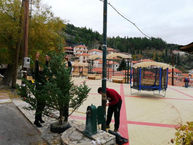 Τρόπαια Γορτυνίας | Αντίστροφη μέτρηση για το Χριστουγεννιάτικο Χωριό! (εικόνες)