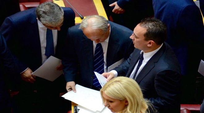 &Delta;&epsilon;ί&tau;&epsilon; &tau;&omicron;&nu; &Kappa;ώ&sigma;&tau;&alpha; &Beta;&lambda;ά&sigma;&eta; &sigma;&tau;&eta;&nu; &sigma;&eta;&mu;&epsilon;&rho;&iota;&nu;ή &omicron;&rho;&kappa;&omega;&mu;&omicron;&sigma;ί&alpha; &tau;&eta;&sigmaf; &Beta;&omicron;&upsilon;&lambda;ή&sigmaf; (&epsilon;&iota;&kappa;ό&nu;&epsilon;&sigmaf;)