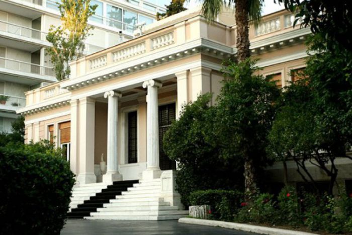 &Omicron;&rho;&iota;&alpha;&kappa;ή &rho;&epsilon;&upsilon;&sigma;&tau;ό&tau;&eta;&tau;&alpha;: &laquo;&Sigma;&alpha;&rho;ώ&nu;&omicron;&upsilon;&nu;&raquo; ό&lambda;&alpha; &tau;&alpha; &tau;&alpha;&mu;&epsilon;&iota;&alpha;&kappa;ά &delta;&iota;&alpha;&theta;έ&sigma;&iota;&mu;&alpha;