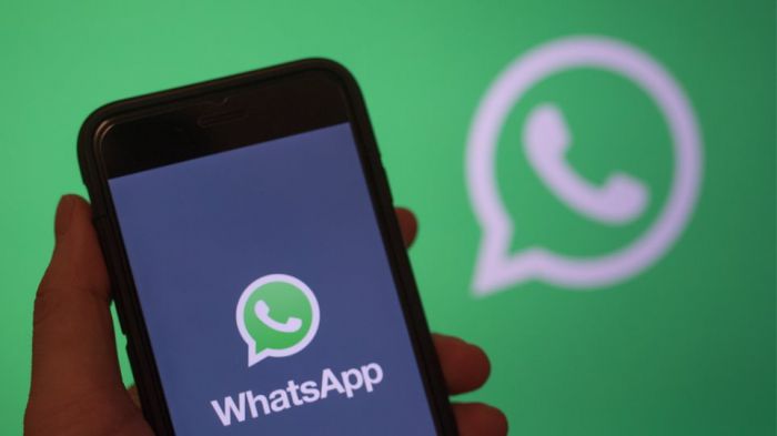 WhatsApp | &Sigma;&tau;&alpha;&mu;&alpha;&tau;ά &tau;&eta;&nu; &Pi;&rho;&omega;&tau;&omicron;&chi;&rho;&omicron;&nu;&iota;ά &gamma;&iota;&alpha; &epsilon;&kappa;&alpha;&tau;&omicron;&mu;&mu;ύ&rho;&iota;&alpha; &chi;&rho;ή&sigma;&tau;&epsilon;&sigmaf; &mu;&epsilon; &pi;&alpha;&lambda;&iota;ά smartphones