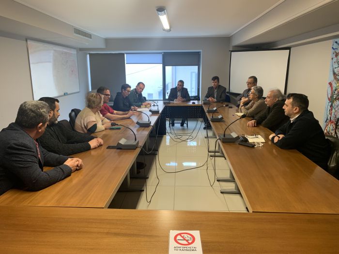 Έκτακτη σύσκεψη συγκάλεσε ο Δήμαρχος Τρίπολης για την προστασία από τον κορονοϊό