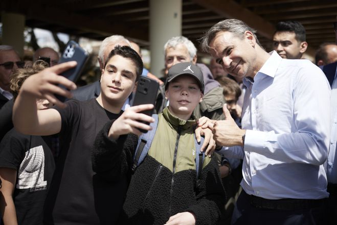 &Tau;&alpha; &phi;&omega;&tau;&omicron;&gamma;&rho;&alpha;&phi;&iota;&kappa;ά "&kappa;&lambda;&iota;&kappa;" &tau;&eta;&sigmaf; &epsilon;&pi;ί&sigma;&kappa;&epsilon;&psi;&eta;&sigmaf; &Mu;&eta;&tau;&sigma;&omicron;&tau;ά&kappa;&eta; &sigma;&epsilon; Ά&sigma;&tau;&rho;&omicron;&sigmaf; &kappa;&alpha;&iota; &Mu;&epsilon;&gamma;&alpha;&lambda;ό&pi;&omicron;&lambda;&eta;!