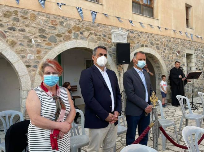 &Kappa;&alpha;&lambda;&tau;&epsilon;&zeta;έ&sigmaf; | &Sigma;&tau;&eta;&nu; &upsilon;&pi;&omicron;&delta;&omicron;&chi;ή &tau;&omicron;&upsilon; &Lambda;&alpha;&beta;ά&rho;&omicron;&upsilon; &tau;&eta;&sigmaf; &Alpha;&gamma;ί&alpha;&sigmaf; &Lambda;ά&beta;&rho;&alpha;&sigmaf; &omicron; &Kappa;ώ&sigma;&tau;&alpha;&sigmaf; &Tau;&zeta;&iota;&omicron;ύ&mu;&eta;&sigmaf; (&epsilon;&iota;&kappa;ό&nu;&epsilon;&sigmaf;)
