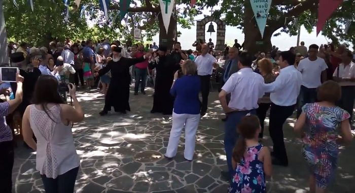 &Tau;&omicron; &gamma;&lambda;έ&nu;&tau;&iota; &gamma;&iota;&alpha; &tau;&eta; &gamma;&iota;&omicron;&rho;&tau;ή &tau;&omega;&nu; &Alpha;&gamma;ί&omega;&nu; &Alpha;&pi;&omicron;&sigma;&tau;ό&lambda;&omega;&nu; &sigma;&tau;&omicron; &chi;&omega;&rho;&iota;ό &Lambda;ά&sigma;&tau;&alpha;! (vd)