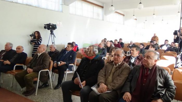&Tau;&rho;ί&pi;&omicron;&lambda;&eta; - &Alpha;&pi;ό &tau;&eta;&nu; &kappa;&rho;ί&sigma;&eta; &theta;&alpha; &beta;&gamma;&omicron;ύ&mu;&epsilon; &mu;&epsilon; &tau;&omicron;&pi;&iota;&kappa;ά &pi;&rho;&omicron;ϊό&nu;&tau;&alpha; &pi;&omicron;&iota;ό&tau;&eta;&tau;&alpha;&sigmaf; &kappa;&alpha;&iota; &nu;έ&epsilon;&sigmaf; &kappa;&alpha;&lambda;&lambda;&iota;έ&rho;&gamma;&epsilon;&iota;&epsilon;&sigmaf; (vd)