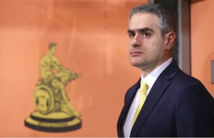 &Mu;&pi;ά&sigma;&kappa;&epsilon;&tau; | &Tau;&omicron; "&alpha;&nu;&tau;ί&omicron;" &tau;&omicron;&upsilon; &Gamma;&iota;ά&nu;&nu;&eta; &Kappa;&alpha;&sigma;&tau;&rho;ί&tau;&eta; &sigma;&tau;&eta;&nu; &omicron;&iota;&kappa;&omicron;&gamma;έ&nu;&epsilon;&iota;&alpha; &tau;&omicron;&upsilon; Ά&rho;&eta;