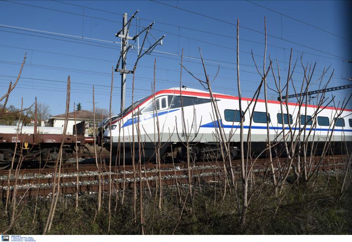 Έρχεται στην Ελλάδα το τρένο υδρογόνου – Στη Θεσσαλονίκη και δεύτερο «Λευκό Βέλος»