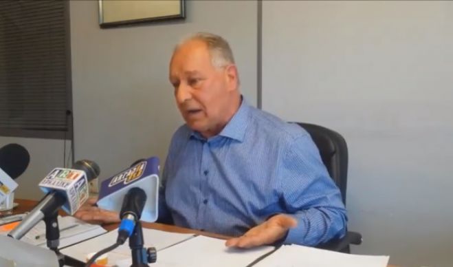 Κακλαμάνος: «Ο κ. Βόσνος τραβάει το χαλί της δικής μου παράταξης και απορώ γιατί τον ανέχεται ο Δήμαρχος»! (vd)