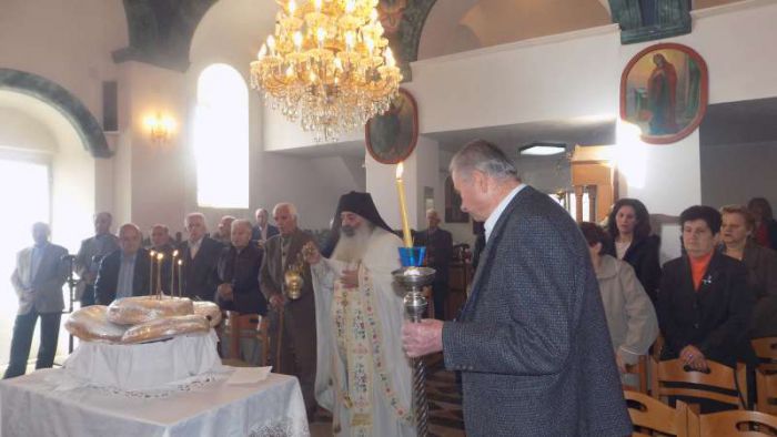 Η γιορτή του Ναού Ζωοδόχου Πηγής στο χωριό Σέρβου (εικόνες)