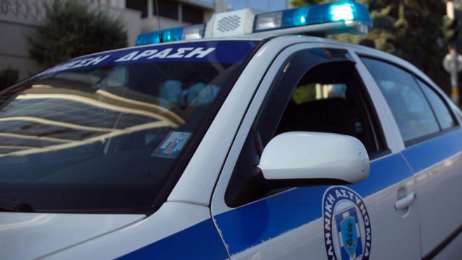 Αργολίδα | 42χρονη κατηγορείται για σειρά διαρρήξεων και κλοπών σε οχήματα – Αναζητούνται οι συνεργάτες της