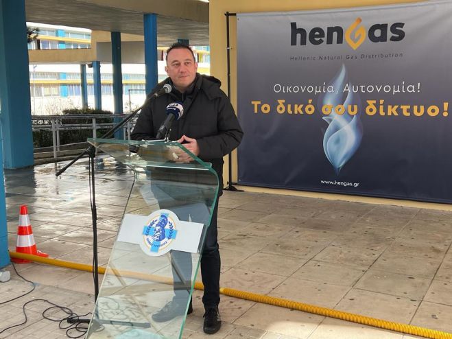 &Beta;&lambda;ά&sigma;&eta;&sigmaf; &gamma;&iota;&alpha; &tau;&omicron; &phi;&upsilon;&sigma;&iota;&kappa;ό &alpha;έ&rho;&iota;&omicron; &sigma;&tau;&eta;&nu; &Tau;&rho;ί&pi;&omicron;&lambda;&eta;: "&Pi;&rho;&omicron;&chi;&omega;&rho;ά έ&nu;&alpha; έ&rho;&gamma;&omicron; &pi;&omicron;&upsilon; &gamma;&iota;&alpha; &pi;&omicron;&lambda;&lambda;ά &chi;&rho;ό&nu;&iota;&alpha; έ&mu;&omicron;&iota;&alpha;&zeta;&epsilon; ά&pi;&iota;&alpha;&sigma;&tau;&omicron; ό&nu;&epsilon;&iota;&rho;&omicron;"