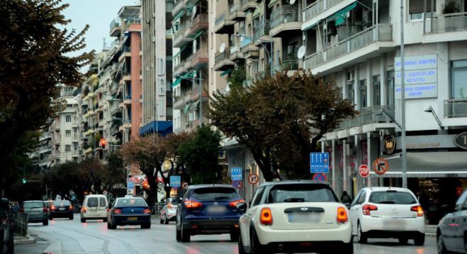 &Tau;έ&lambda;&omicron;&sigmaf; &sigma;&tau;&alpha; &alpha;&upsilon;&tau;&omicron;&kappa;ί&nu;&eta;&tau;&alpha; &mu;&epsilon; &beta;&epsilon;&nu;&zeta;ί&nu;&eta; &kappa;&alpha;&iota; &nu;&tau;ί&zeta;&epsilon;&lambda; &sigma;&tau;&eta;&nu; &Epsilon;&upsilon;&rho;ώ&pi;&eta;