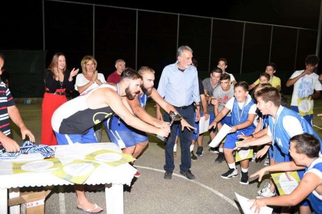 Μπάσκετ | Το Βυδιάκι ...σήκωσε την κούπα στο τουρνουά της Κοντοβάζαινας! (εικόνες)
