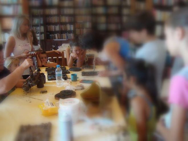 Εργαστήρι ανακύκλωσης στη Δημοτική Βιβλιοθήκη Λεβιδίου (εικόνες)