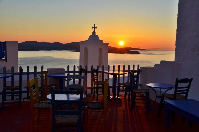 Τα πιο ... θρυλικά μπαρ σε Ελληνικά νησιά!