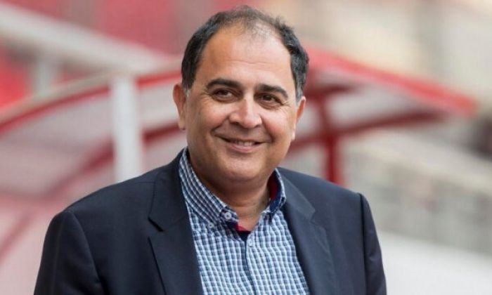 &Delta;&eta;&mu;ή&tau;&rho;&eta;&sigmaf; &Mu;&pi;&omicron;&rho;&omicron;&beta;ή&lambda;&omicron;&sigmaf;: "&Kappa;&alpha;&mu;&alpha;&rho;ώ&nu;&omicron;&upsilon;&mu;&epsilon; ό&tau;&alpha;&nu; &delta;&iota;&kappa;ά &mu;&alpha;&sigmaf; &pi;&alpha;&iota;&delta;&iota;ά &gamma;ί&nu;&omicron;&nu;&tau;&alpha;&iota; &omicron;&iota; &pi;&rho;&epsilon;&sigma;&beta;&epsilon;&upsilon;&tau;έ&sigmaf; &tau;&omicron;&upsilon; &epsilon;&lambda;&lambda;&eta;&nu;&iota;&kappa;&omicron;ύ &pi;&omicron;&delta;&omicron;&sigma;&phi;&alpha;ί&rho;&omicron;&upsilon; &sigma;&epsilon; ό&lambda;&eta; &tau;&eta;&nu; &Epsilon;&upsilon;&rho;ώ&pi;&eta;"!