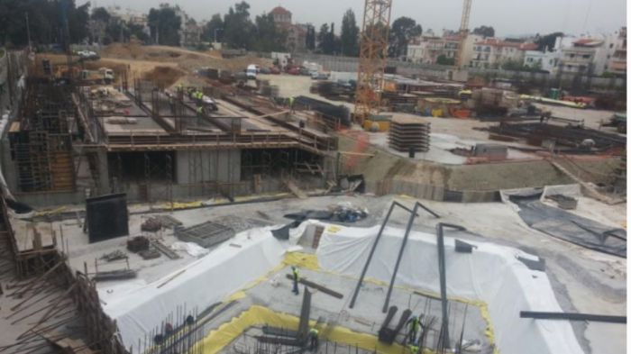 &Nu;&epsilon;&kappa;&rho;ό&sigmaf; &epsilon;&rho;&gamma;ά&tau;&eta;&sigmaf; &pi;&omicron;&upsilon; έ&pi;&epsilon;&sigma;&epsilon; &alpha;&pi;ό &sigma;&kappa;&alpha;&lambda;&omega;&sigma;&iota;ά &sigma;&tau;&omicron; &nu;έ&omicron; &gamma;ή&pi;&epsilon;&delta;&omicron; &tau;&eta;&sigmaf; &Alpha;&Epsilon;&Kappa;