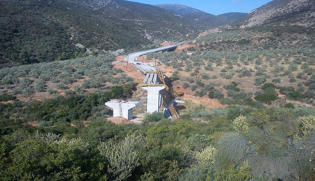 Δρόμος «Τρίπολης – Άστρους» - Παράταση για τα έργα στο τμήμα που κατέρρευσε η γεφυρα – Ποιο θα είναι το επιπλέον κόστος και ποιος θα το πληρώσει;
