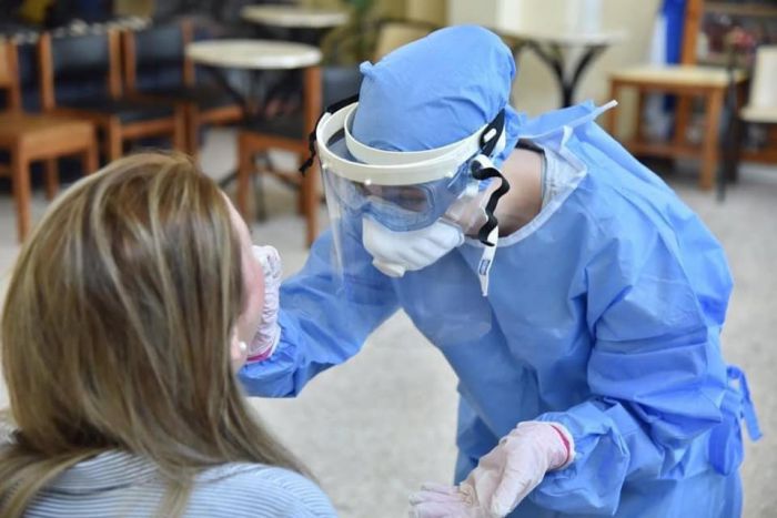 Προειδοποίηση FDA | "Μη χρησιμοποιείτε τα self test στον λαιμό αντί για τη μύτη"