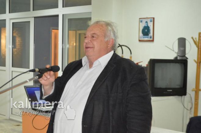Έ&phi;&upsilon;&gamma;&epsilon; &alpha;&pi;ό &tau;&eta; &zeta;&omega;ή &omicron; &Alpha;&nu;&tau;&iota;&delta;ή&mu;&alpha;&rho;&chi;&omicron;&sigmaf; &Gamma;&omicron;&rho;&tau;&upsilon;&nu;ί&alpha;&sigmaf; &Pi;&alpha;&nu;&alpha;&gamma;&iota;ώ&tau;&eta;&sigmaf; &Mu;&eta;&tau;&rho;ό&pi;&omicron;&upsilon;&lambda;&omicron;&sigmaf;
