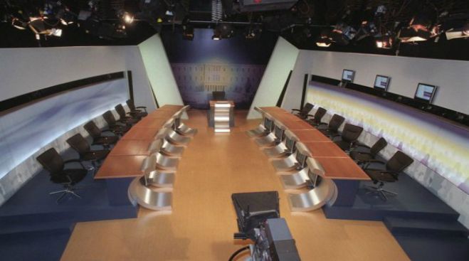 &Epsilon;&kappa;&lambda;&omicron;&gamma;έ&sigmaf; 2015: &Delta;&upsilon;&omicron; Debates  &ndash; Έ&nu;&alpha; &sigma;&tau;&iota;&sigmaf; 10 &kappa;&alpha;&iota; έ&nu;&alpha; &sigma;&tau;&iota;&sigmaf; 14 &Sigma;&epsilon;&pi;&tau;&epsilon;&mu;&beta;&rho;ί&omicron;&upsilon;