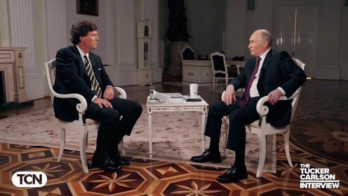 Στα ελληνικά όλη η συνέντευξη του Β. Πούτιν σε Αμερικανό δημοσιογράφο: «Μετά τον πόλεμο η Ουκρανία θα μοιραστεί σε 4 κράτη»