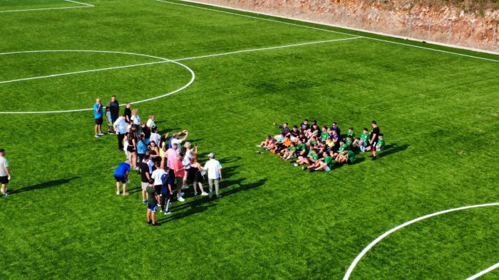 &Pi;ή&rho;&epsilon; &xi;&alpha;&nu;ά &zeta;&omega;ή &tau;&omicron; &gamma;ή&pi;&epsilon;&delta;&omicron; &tau;&eta;&sigmaf; &Delta;&eta;&mu;&eta;&tau;&sigma;ά&nu;&alpha;&sigmaf; &ndash; &Phi;&iota;&lambda;&iota;&kappa;ή &alpha;&nu;&alpha;&mu;έ&tau;&rho;&eta;&sigma;&eta; &mu;&epsilon; 9 &gamma;&kappa;&omicron;&lambda;! (vd)