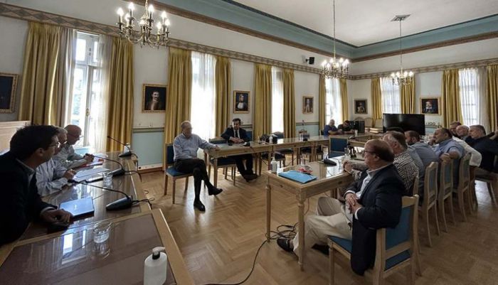 &Sigma;ύ&sigma;&kappa;&epsilon;&psi;&eta; &sigma;&tau;&eta;&nu; &Pi;&epsilon;&rho;&iota;&phi;έ&rho;&epsilon;&iota;&alpha; &mu;&epsilon; &alpha;&nu;&tau;&iota;&kappa;&epsilon;ί&mu;&epsilon;&nu;&omicron; &tau;&alpha; &delta;&rho;&omicron;&mu;&omicron;&lambda;ό&gamma;&iota;&alpha; &tau;&omega;&nu; 5 &Kappa;&Tau;&Epsilon;&Lambda; &tau;&eta;&sigmaf; &Pi;&epsilon;&lambda;&omicron;&pi;&omicron;&nu;&nu;ή&sigma;&omicron;&upsilon; (vd)