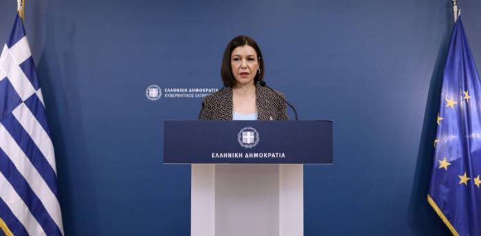 Κυβερνητική εκπρόσωπος: &quot;Μέχρι τα μέσα Ιουνίου παραμένει η απαγόρευση κυκλοφορίας στις 00:30&quot;