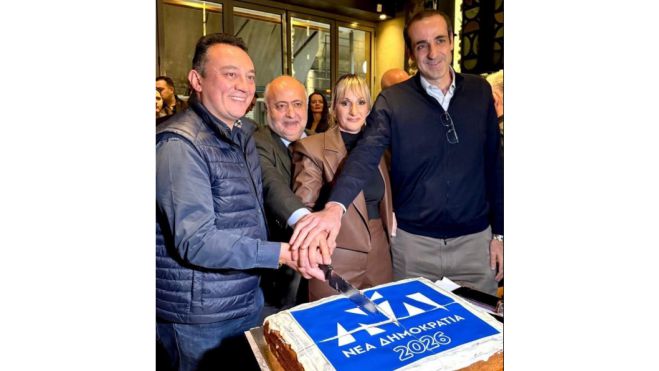 &Kappa;&omicron;&pi;ή &pi;ί&tau;&alpha;&sigmaf; &Delta;&Epsilon;&Epsilon;&Pi; &Alpha;&rho;&kappa;&alpha;&delta;ί&alpha;&sigmaf; &mu;&epsilon; &epsilon;&nu;ό&tau;&eta;&tau;&alpha; &kappa;&alpha;&iota; &alpha;&iota;&sigma;&iota;&omicron;&delta;&omicron;&xi;ί&alpha; | &Beta;&lambda;ά&sigma;&eta;&sigmaf;: &laquo;&Pi;ά&mu;&epsilon; &gamma;&iota;&alpha; &tau;&rho;&epsilon;&iota;&sigmaf; &tau;&epsilon;&tau;&rho;&alpha;&epsilon;&tau;ί&epsilon;&sigmaf;&raquo; &ndash; &Tau;&omicron; &mu;ή&nu;&upsilon;&mu;&alpha; &tau;&omicron;&upsilon; &Gamma;&rho;&eta;&gamma;ό&rho;&eta; &Delta;&eta;&mu;&eta;&tau;&rho;&iota;ά&delta;&eta; (vd)