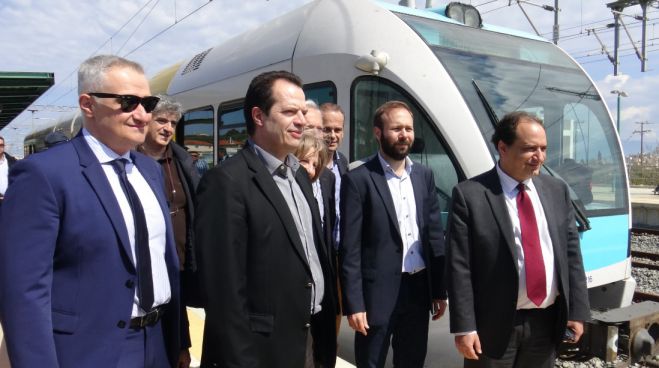 Σημαντικές ανακοινώσεις από τον Δέδε | Ξεκινά η κατασκευή προαστιακού για Λουτράκι - Ξανά στις ράγες το τρένο από Κιάτο προς Αίγιο (vd)