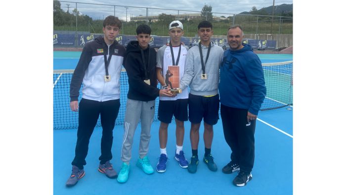 &Tau;έ&nu;&iota;&sigmaf; | &Sigma;&tau;&eta; &Beta;' &Epsilon;&theta;&nu;&iota;&kappa;ή &eta; &alpha;&nu;&delta;&rho;&iota;&kappa;ή &omicron;&mu;ά&delta;&alpha; &tau;&omicron;&upsilon; Smash!