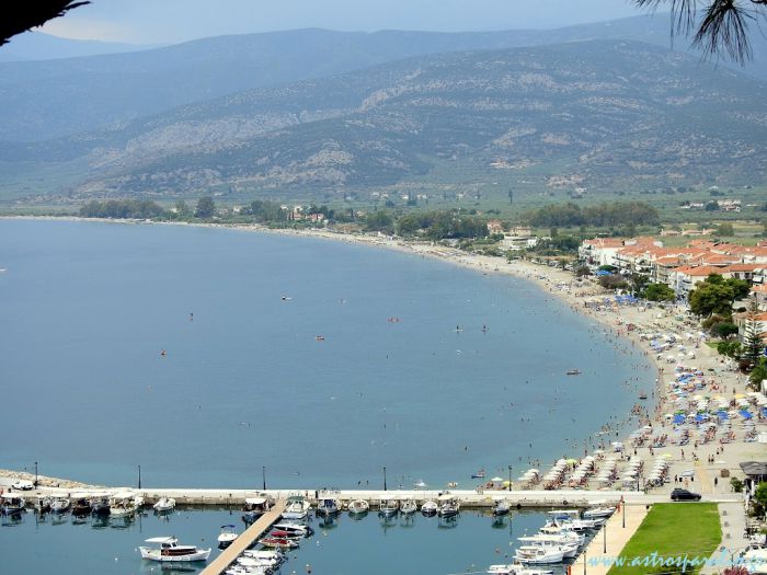 Ξανά γεμάτο από κόσμο το Παράλιο Άστρος! (vd)