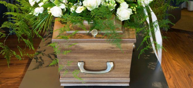 Έγινε κι αυτό ... Μπέρδεψαν τους νεκρούς σε κηδείες στη Λακωνία!