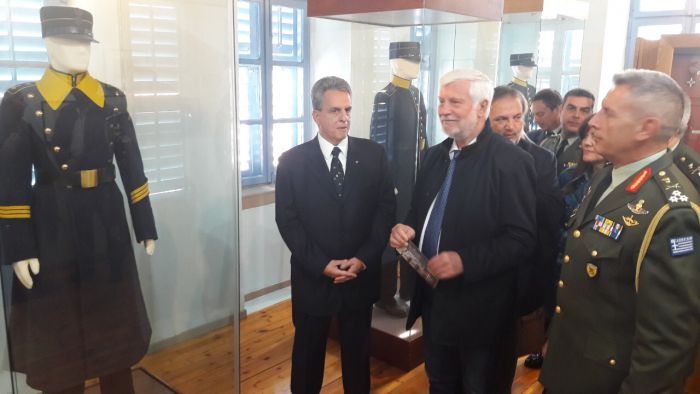 Τατούλης: «Οδηγός μας ο ανιδιοτελής πατριωτισμός του Έπους του ‘40»