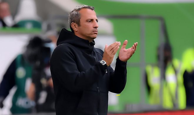 &Alpha;&sigma;&tau;έ&rho;&alpha;&sigmaf; | &laquo;&Chi;&tau;&upsilon;&pi;ά&epsilon;&iota;&raquo; &Mu;&epsilon;&tau;&alpha;&xi;ά, &epsilon;&tau;&omicron;&iota;&mu;ά&zeta;&epsilon;&tau;&alpha;&iota; &gamma;&iota;&alpha; &Beta;&omicron;ϊ&beta;&omicron;&nu;&tau;ί&nu;&alpha; &omicron; &Rho;ά&sigma;&tau;&alpha;&beta;&alpha;&tau;&sigmaf;