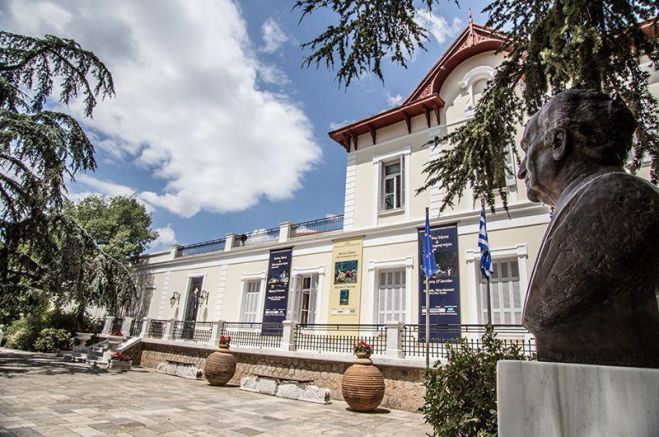 &Mu;&omicron;&upsilon;&sigma;&epsilon;ί&omicron; &Phi;&upsilon;&sigma;&iota;&kappa;ή&sigmaf; &Iota;&sigma;&tau;&omicron;&rho;ί&alpha;&sigmaf; &Gamma;&omicron;&upsilon;&lambda;&alpha;&nu;&delta;&rho;ή | Έ&kappa;&theta;&epsilon;&sigma;&eta; &epsilon;&pi;&iota;&mu;&epsilon;&lambda;&epsilon;ί&tau;&alpha;&iota; &eta; &Alpha;&gamma;&gamma;&epsilon;&lambda;&iota;&kappa;ή &Mu;&pi;ά&rho;&alpha;, &Upsilon;&pi;&omicron;&psi;ή&phi;&iota;&alpha; &Delta;&iota;&delta;ά&kappa;&tau;&omega;&rho; &alpha;&pi;ό &tau;&omicron; &Delta;&upsilon;&rho;&rho;ά&chi;&iota; &Alpha;&rho;&kappa;&alpha;&delta;ί&alpha;&sigmaf;