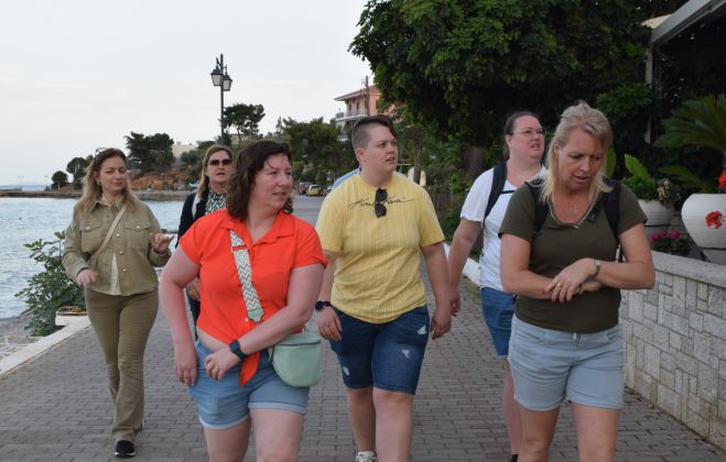 &Tau;&iota;&sigmaf; &omicron;&mu;&omicron;&rho;&phi;&iota;έ&sigmaf; &tau;&eta;&sigmaf; &Kappa;&upsilon;&nu;&omicron;&upsilon;&rho;ί&alpha;&sigmaf; &kappa;&alpha;&iota; &tau;&eta;&sigmaf; &Gamma;&omicron;&rho;&tau;&upsilon;&nu;ί&alpha;&sigmaf; &alpha;&nu;&alpha;&kappa;ά&lambda;&upsilon;&psi;&alpha;&nu; &Omicron;&lambda;&lambda;&alpha;&nu;&delta;&omicron;ί &kappa;&alpha;&iota; &Beta;έ&lambda;&gamma;&omicron;&iota; &tau;&omicron;&upsilon;&rho;&iota;&sigma;&tau;&iota;&kappa;&omicron;ί &pi;&rho;ά&kappa;&tau;&omicron;&rho;&epsilon;&sigmaf;! (&epsilon;&iota;&kappa;ό&nu;&epsilon;&sigmaf;)