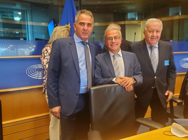 &Sigma;&tau;&iota;&sigmaf; &Beta;&rho;&upsilon;&xi;έ&lambda;&lambda;&epsilon;&sigmaf; &omicron; &Tau;&rho;&omicron;&upsilon;&pi;ή&sigmaf; &gamma;&iota;&alpha; &tau;&omicron; &Pi;&rho;ό&gamma;&rho;&alpha;&mu;&mu;&alpha; &Delta;ί&kappa;&alpha;&iota;&eta;&sigmaf; &Alpha;&nu;&alpha;&pi;&tau;&upsilon;&xi;&iota;&alpha;&kappa;ή&sigmaf; &Mu;&epsilon;&tau;ά&beta;&alpha;&sigma;&eta;&sigmaf; - Ά&mu;&epsilon;&sigma;&eta; &epsilon;&nu;&eta;&mu;έ&rho;&omega;&sigma;&eta; &gamma;&iota;&alpha; &tau;&alpha; &kappa;&omicron;&nu;&delta;ύ&lambda;&iota;&alpha; &pi;&omicron;&upsilon; &theta;&alpha; &delta;&iota;&alpha;&tau;&epsilon;&theta;&omicron;ύ&nu; &sigma;&tau;&eta; &Mu;&epsilon;&gamma;&alpha;&lambda;ό&pi;&omicron;&lambda;&eta;