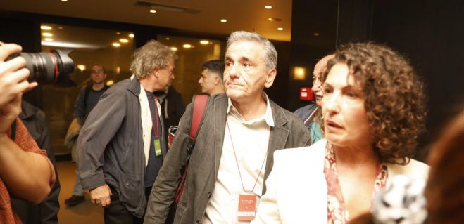 &Kappa;&epsilon;&nu;&tau;&rho;&iota;&kappa;ή &Epsilon;&pi;&iota;&tau;&rho;&omicron;&pi;ή &Sigma;&Upsilon;&Rho;&Iota;&Zeta;&Alpha; | &Alpha;&pi;&omicron;&chi;ώ&rho;&eta;&sigma;&alpha;&nu; &alpha;&pi;ό &tau;&eta;&nu; &alpha;ί&theta;&omicron;&upsilon;&sigma;&alpha; &Alpha;&chi;&tau;&sigma;&iota;ό&gamma;&lambda;&omicron;&upsilon;, &laquo;&Omicron;&mu;&pi;&rho;έ&lambda;&alpha;&raquo; &kappa;&alpha;&iota; &Tau;&epsilon;&mu;&pi;&omicron;&nu;έ&rho;&alpha;&sigmaf;