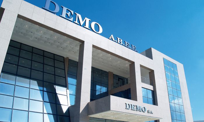 DEMO ABEE: &Sigma;&tau;&eta;&rho;ί&zeta;&epsilon;&iota; &tau;&eta;&nu; &mu;ά&chi;&eta; &epsilon;&nu;&alpha;&nu;&tau;ί&omicron;&nu; &tau;&omicron;&upsilon; Covid&ndash;19