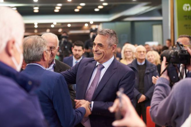 &Alpha;&pi;&omicron;&lambda;&omicron;&gamma;&iota;&sigma;&mu;ό &sigma;&chi;&epsilon;&delta;&iota;ά&zeta;&epsilon;&iota; &gamma;&iota;&alpha; &tau;&omicron;&nu; &Omicron;&kappa;&tau;ώ&beta;&rho;&iota;&omicron; &eta; &delta;&eta;&mu;&omicron;&tau;&iota;&kappa;ή &alpha;&rho;&chi;ή &tau;&eta;&sigmaf; &Tau;&rho;ί&pi;&omicron;&lambda;&eta;&sigmaf;!