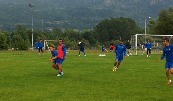 &Phi;&iota;&lambda;&iota;&kappa;ό &mu;&epsilon; &tau;&eta; &Mu;&iota;&kappa;&tau;ή &Epsilon;&upsilon;&rho;&upsilon;&tau;&alpha;&nu;ί&alpha;&sigmaf; &sigma;ή&mu;&epsilon;&rho;&alpha; &omicron; &Alpha;&sigma;&tau;έ&rho;&alpha;&sigmaf;